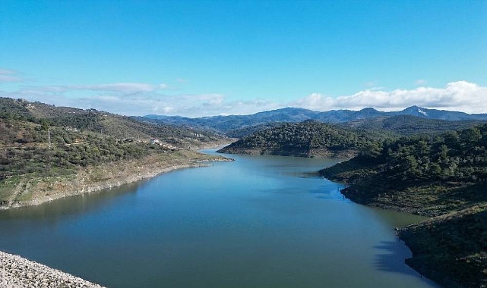 Seferihisar Barajı'nda sevindiren artış: Doluluk %28'e y&uuml;kseldi