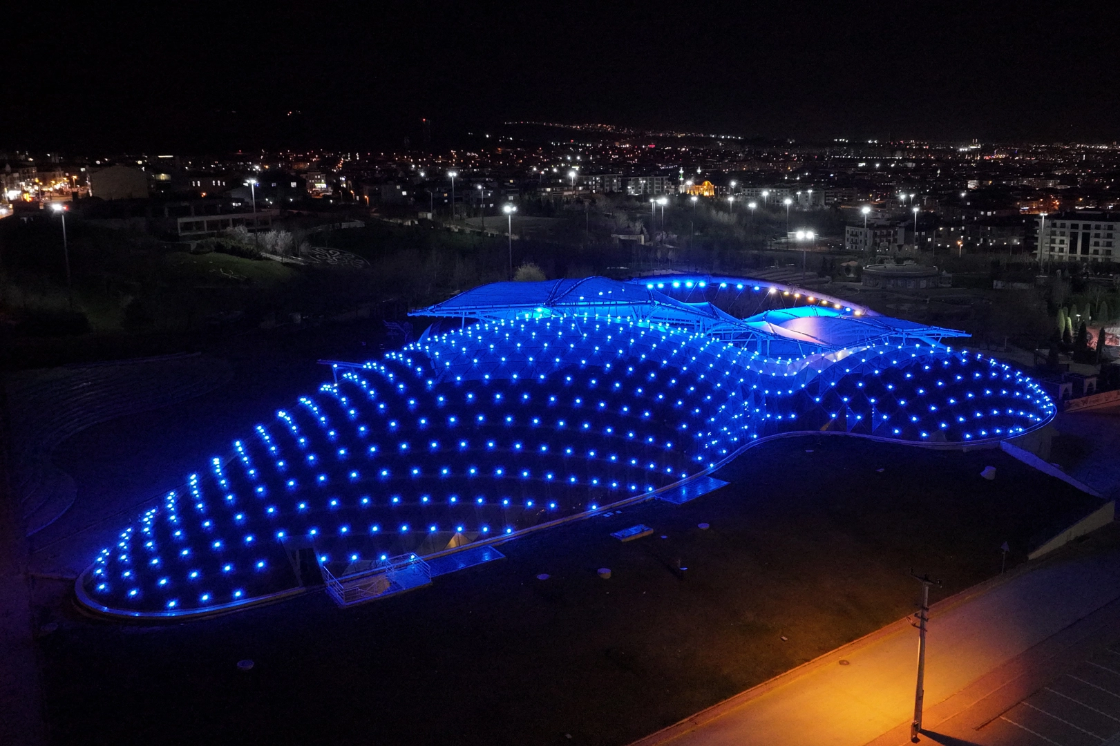 Konya B&uuml;y&uuml;kşehir'den 'mavi' farkındalık