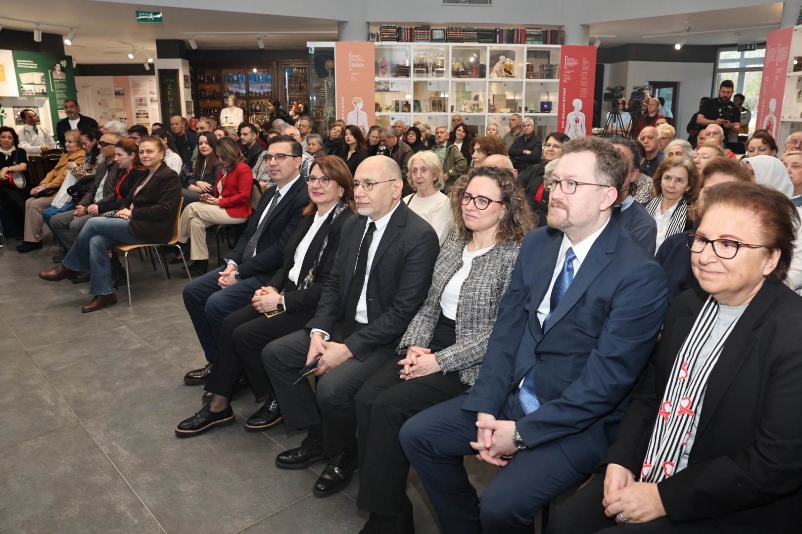 Bursa Nil&uuml;fer&rsquo;den kansere farkındalık &ccedil;ağrısı