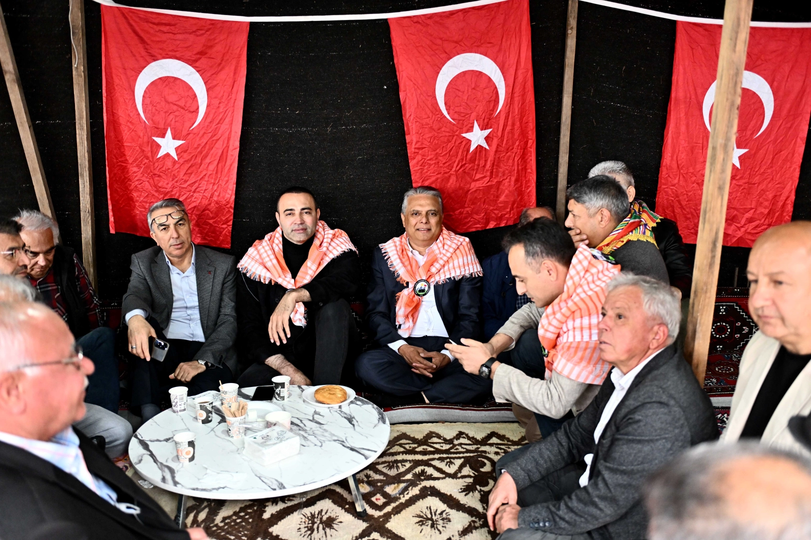 Antalya Muratpaşa'da Y&ouml;r&uuml;kler 'keşkek'te buluştu