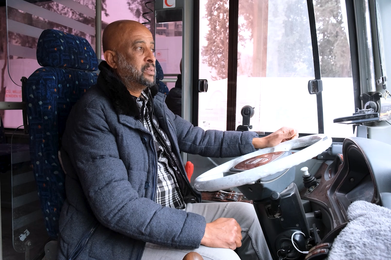 Bakan Kurum, Hataylı otob&uuml;s şof&ouml;r&uuml;n&uuml;n yeni seferini paylaştı