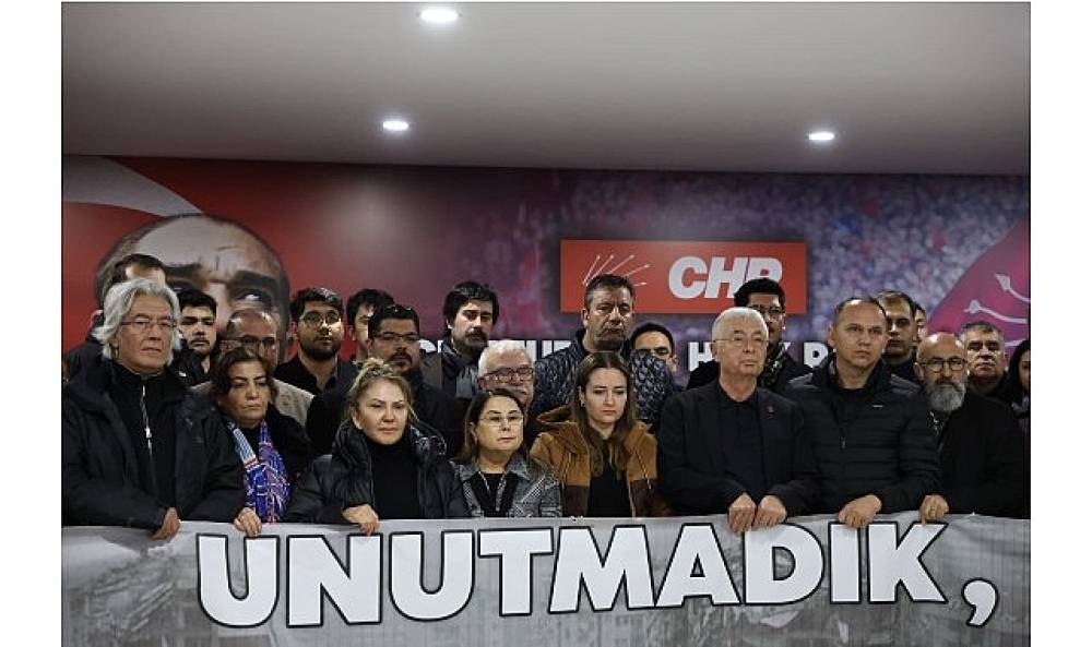 6 Şubat depreminin 3. yıld&ouml;n&uuml;m&uuml;nde hayatını kaybedenler anıldı 