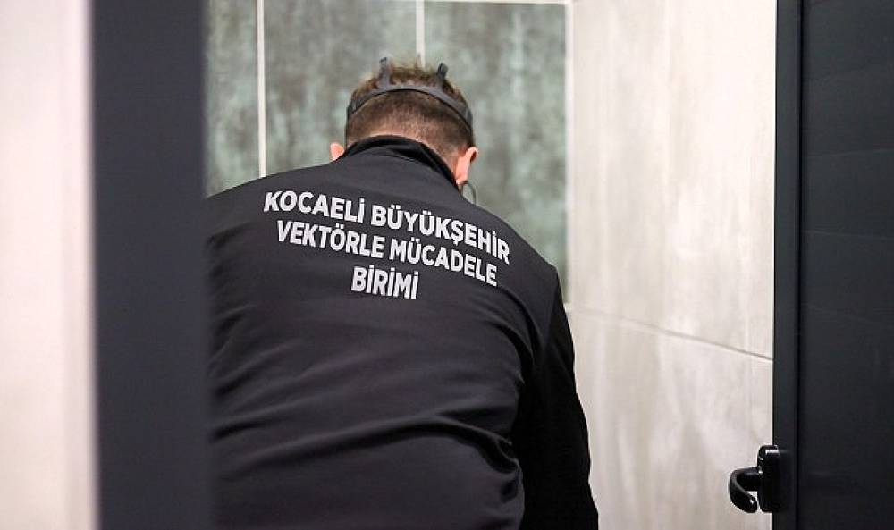 B&uuml;y&uuml;kşehir, yarıyıl tatilinde 689 okulu ila&ccedil;ladı