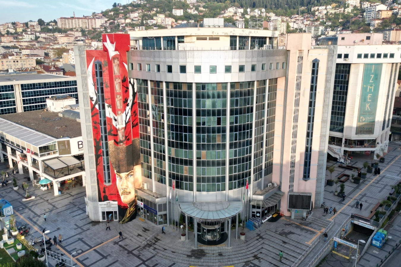 Marmara&rsquo;da en g&uuml;venilen belediye başkanları... İlk 5'te kim var?