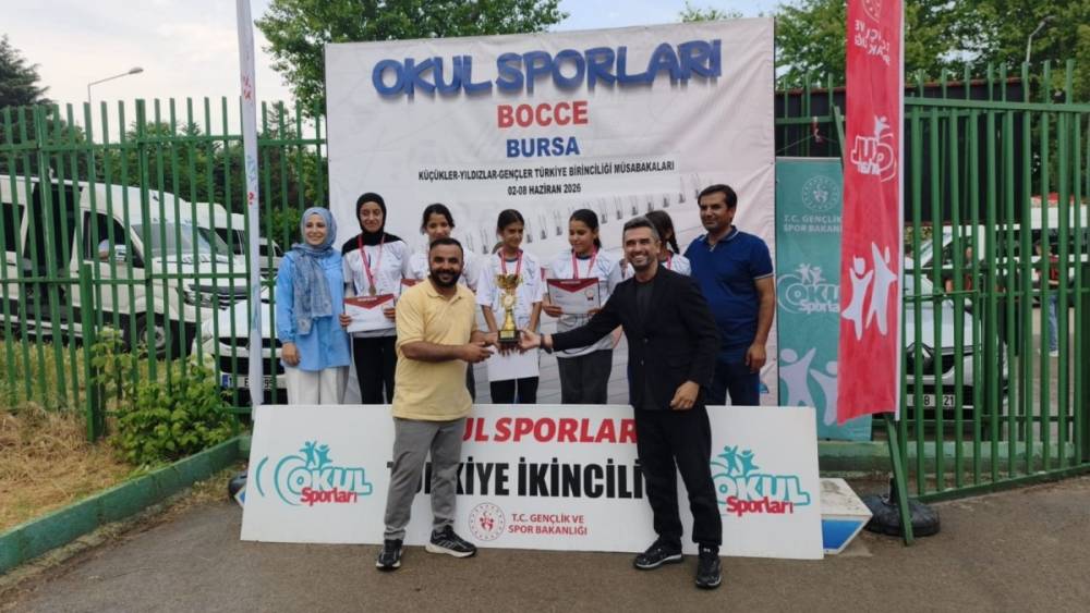 Bostanlı Ortaokulu&rsquo;ndan Bocce&rsquo;de T&uuml;rkiye ikinciliği 