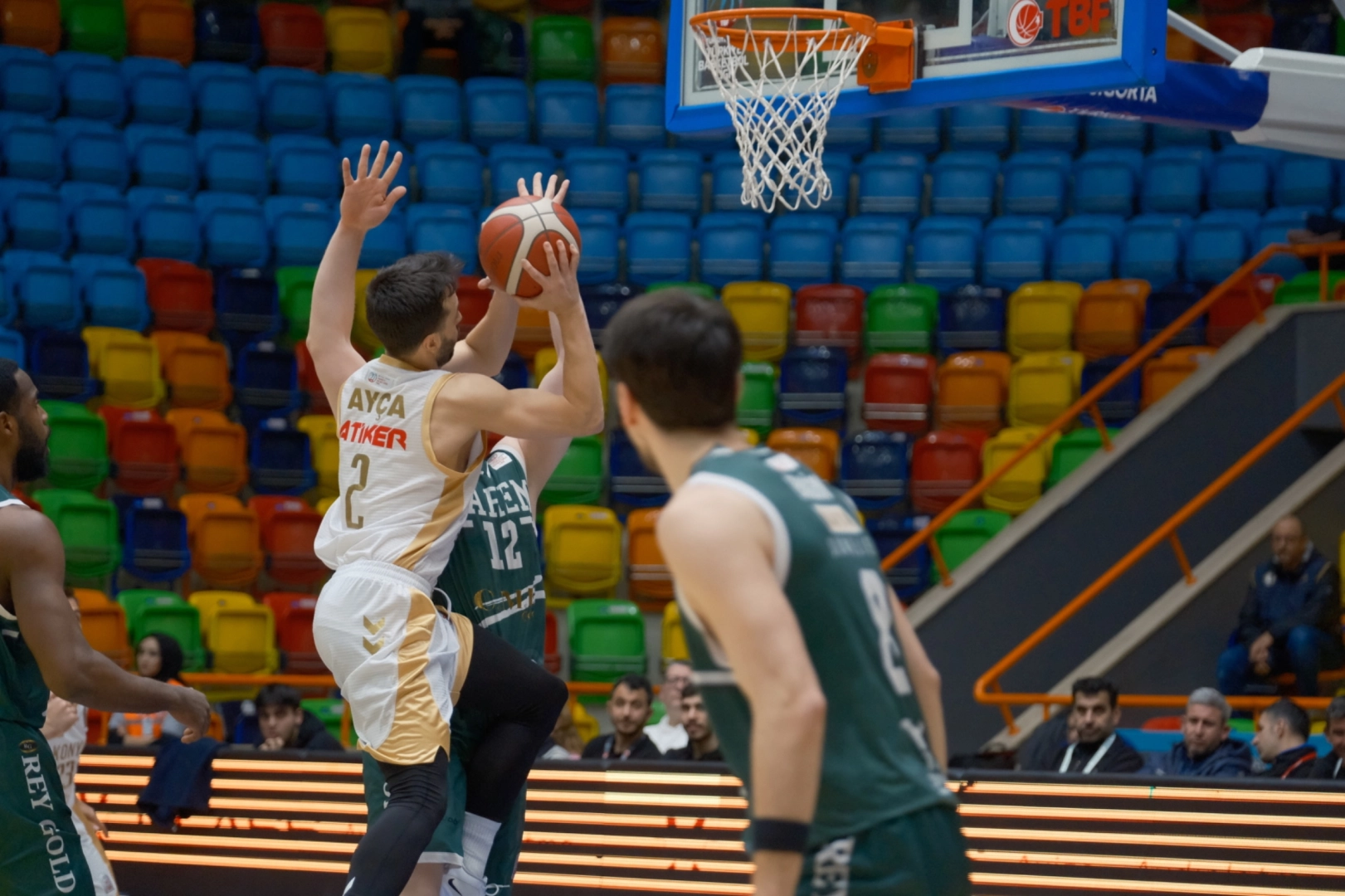 Konya B&uuml;y&uuml;kşehir farka koştu