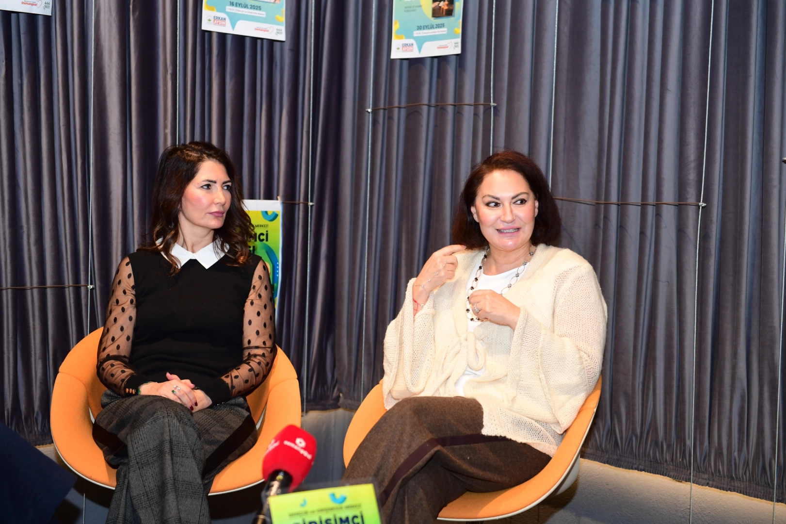 Bursa'da iki kız kardeş başarıya giden yolun sırrını Osmangazi&rsquo;de anlattı