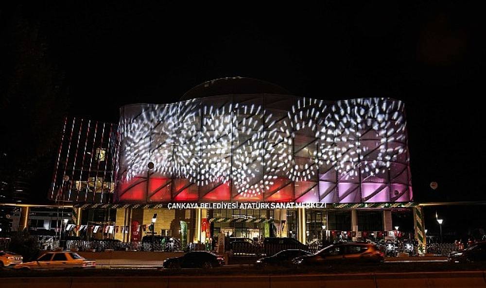 Sanatın Kalbi Atat&uuml;rk Sanat Merkezi'nde Atıyor