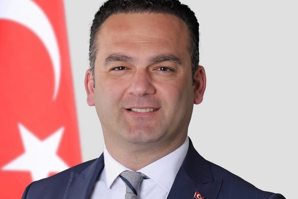 CHP, G&ouml;rele Belediye Başkanı Hasbi Dede&rsquo;yi partiden ihra&ccedil; etti!