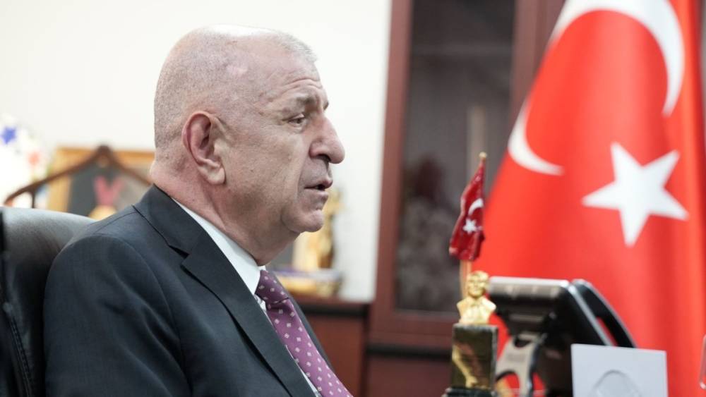 Ümit Özdağ Beşiktaş Şehitleri’ni andı: ‘Terörle müzakere değil, mücadele edilir’ 