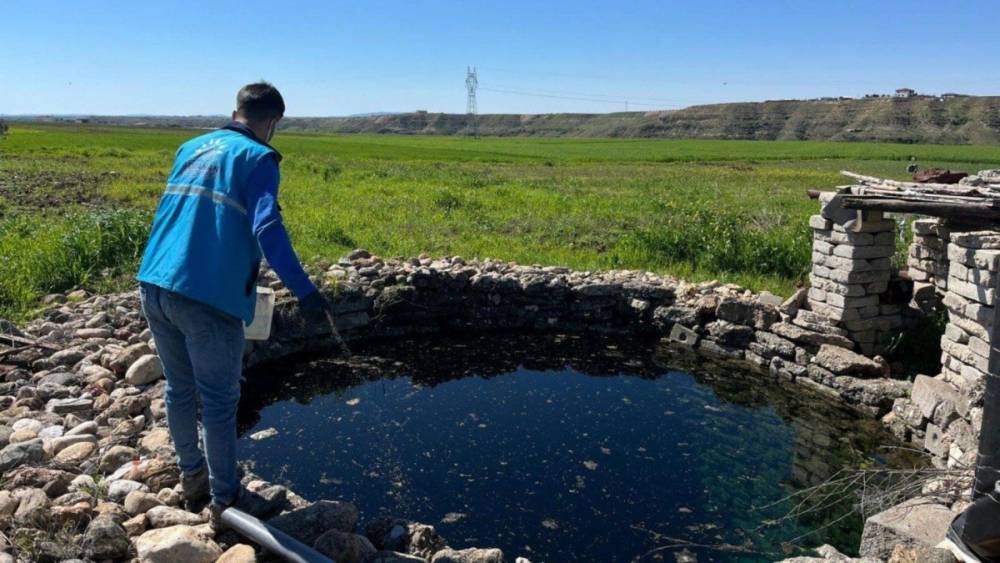 Adıyaman Belediyesi yaz &ouml;ncesi ila&ccedil;lama &ccedil;alışmalarını yoğunlaştırdı  - Videolu Haber