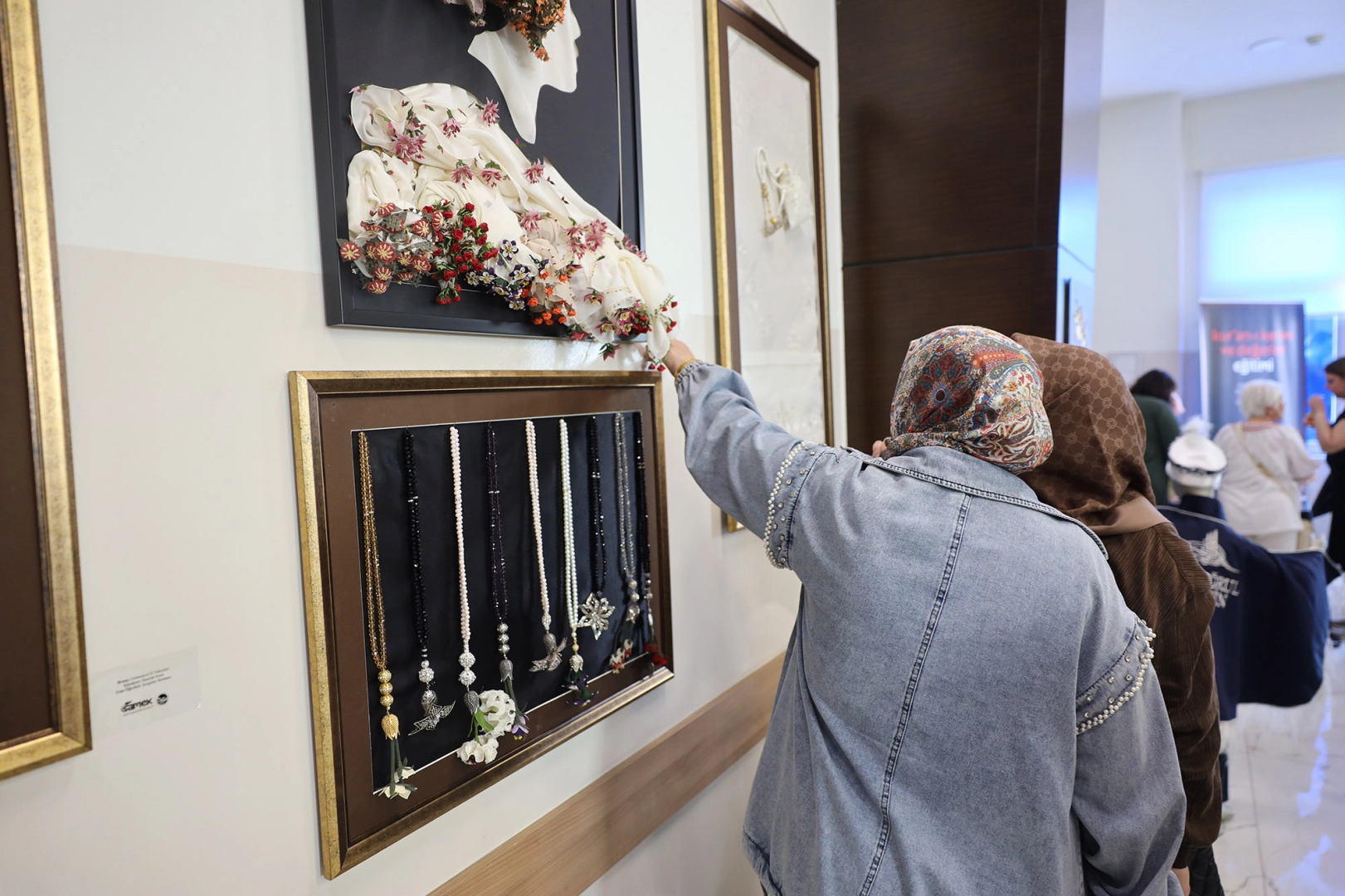 SAMEK&rsquo;in yıl sonu sergi heyecanı Geyve&rsquo;de başladı