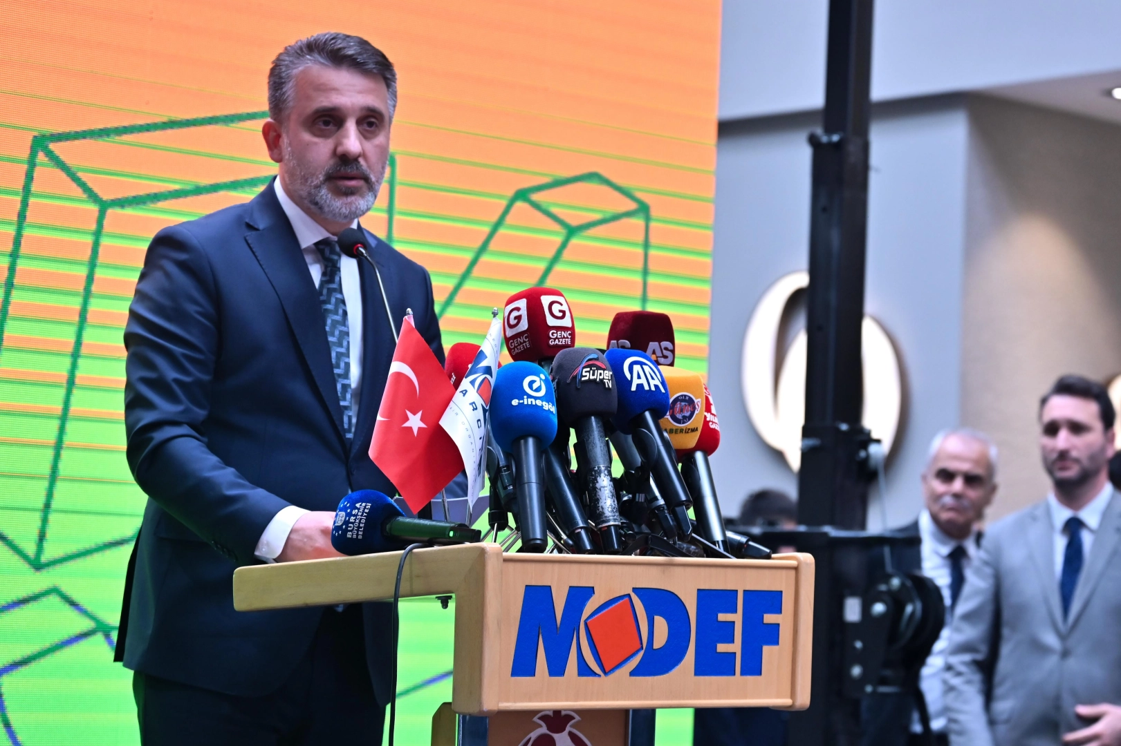 Bursa B&uuml;y&uuml;kşehir Başkanvekili Biba: İneg&ouml;l mobilyası d&uuml;nya &ccedil;apında bir başarı hikayesi