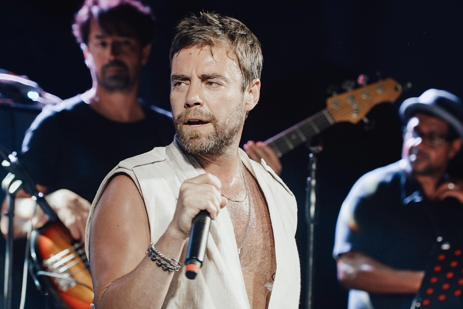 Ala&ccedil;atı Ot Festivali'nde yıldız yağmuru... Berkay, Simge ve Murat Dalkılı&ccedil; bu festivalde