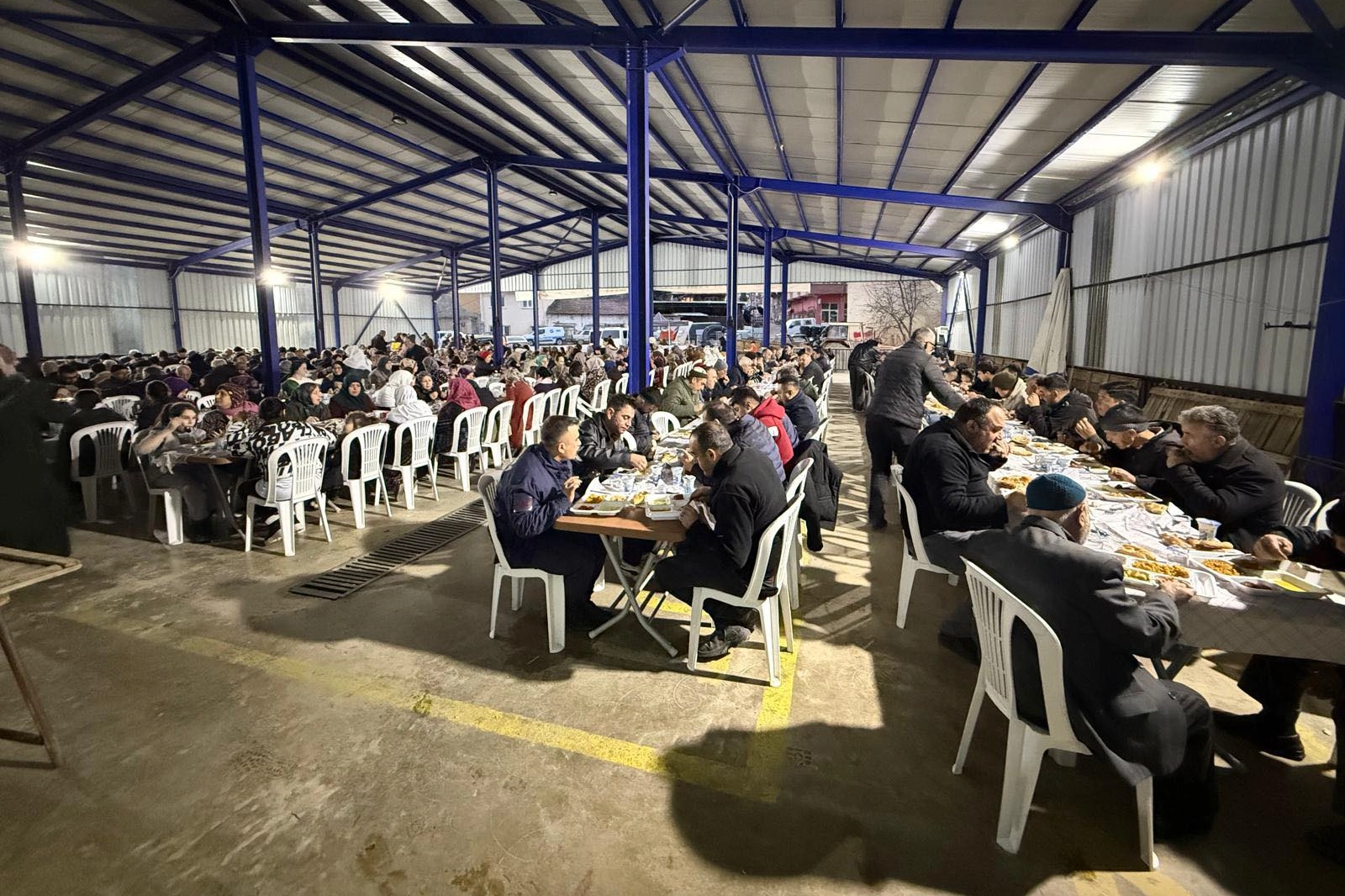 Bilecik&rsquo;in İnhisar&rsquo;da g&ouml;n&uuml;ller aynı sofrada buluştu