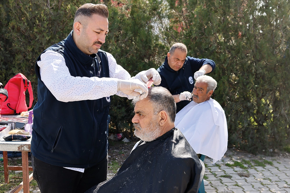 Hatay'da g&ouml;n&uuml;llere dokunan hizmet