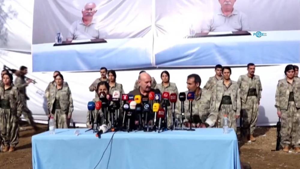 Ter&ouml;r &Ouml;rg&uuml;t&uuml; PKK&rsquo;dan &Ccedil;er&ccedil;eve Yasa a&ccedil;ıklaması: &Ouml;calan ve y&ouml;netici kadrolar i&ccedil;in d&uuml;zenleme talebi 