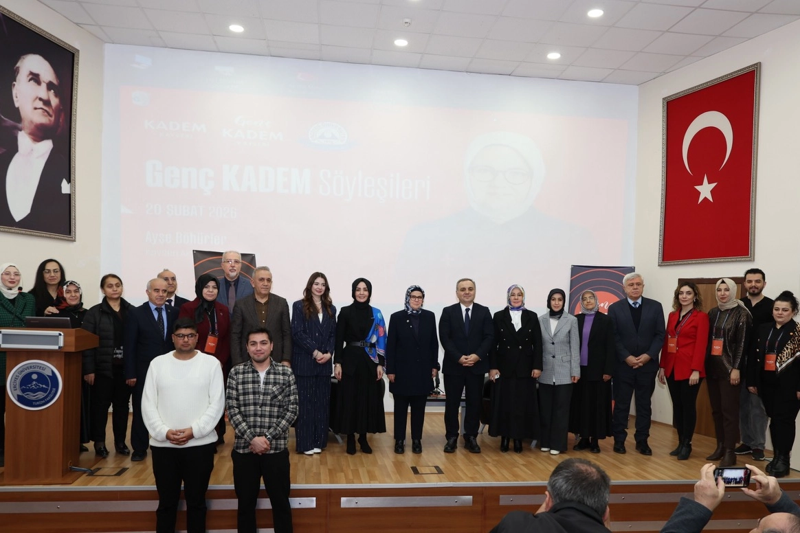 ER&Uuml;'deki Gen&ccedil; Kadem S&ouml;yleşileri'nin konuğu Ayşe B&ouml;h&uuml;rler