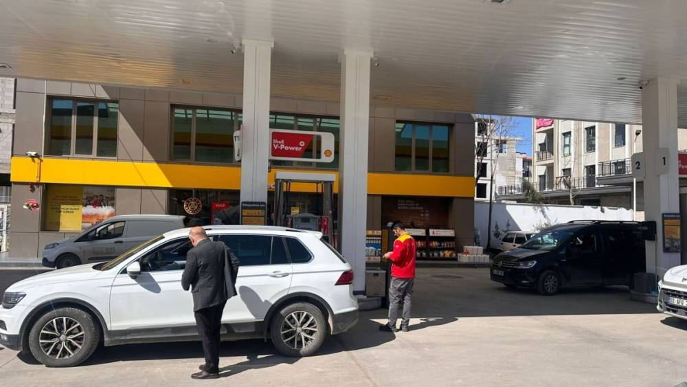 Motorine bu gece 4 lira 20 kuruşluk b&uuml;y&uuml;k zam bekleniyor 
