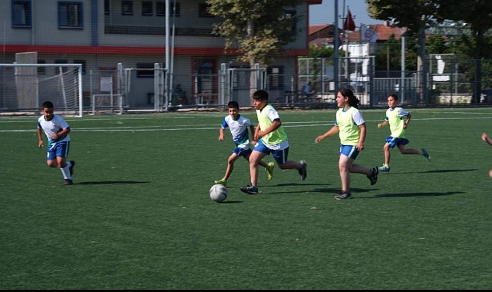 Kartepe'de Yaz Spor Okullarına Yoğun İlgi