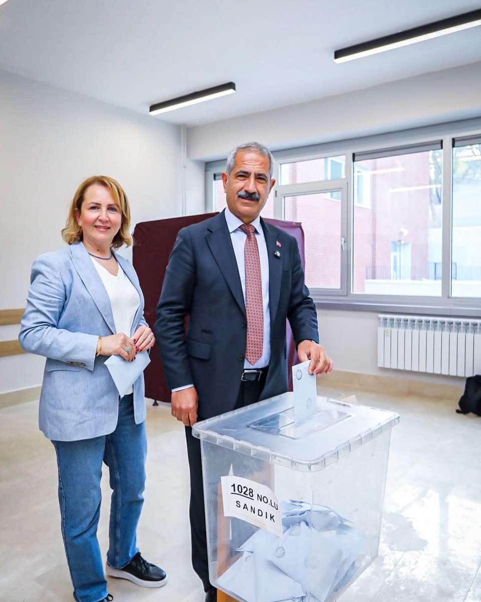 ADALAR BELEDİYE BAŞKANINI SEÇTİ