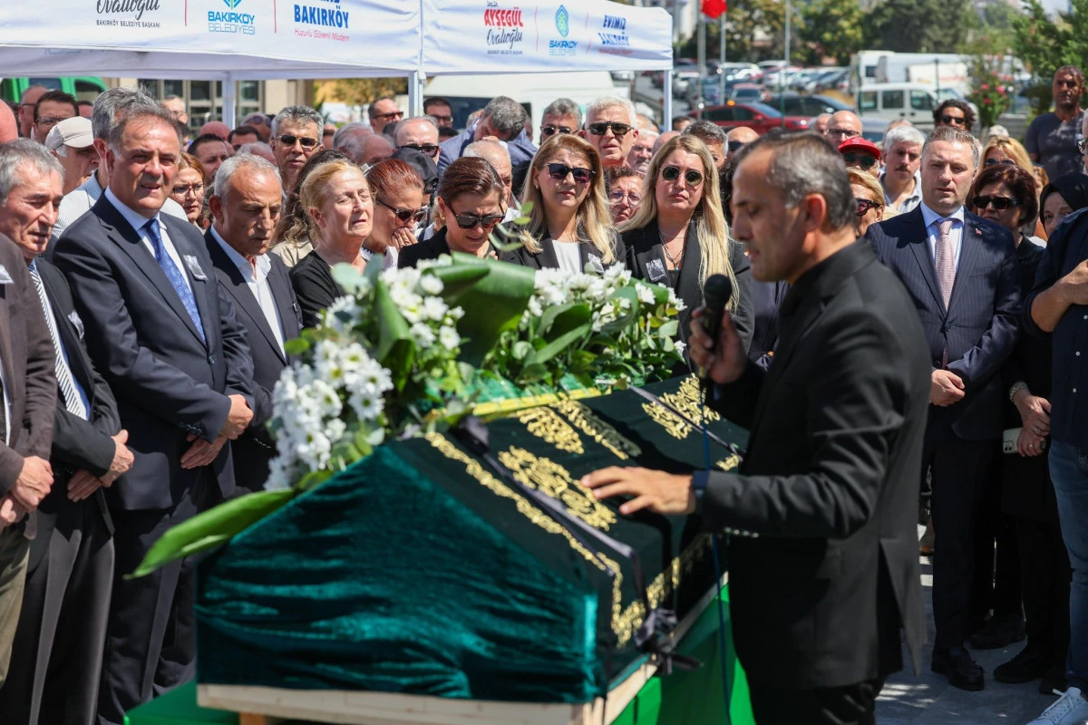 CENAZEDE BÜYÜK TERBİYESİZLİK